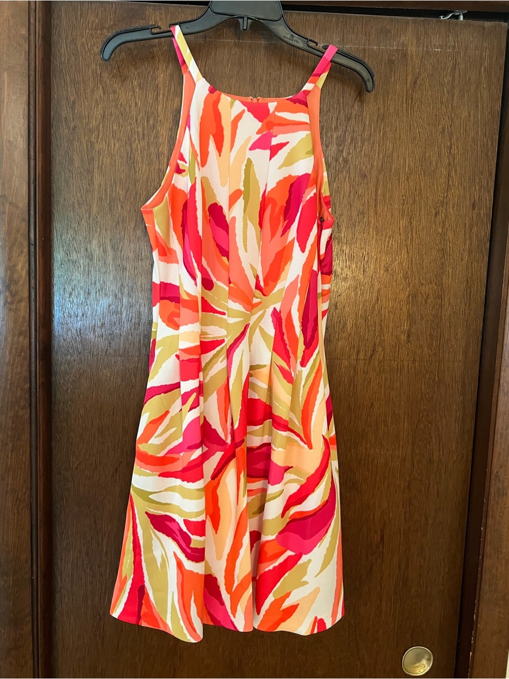 Vince Camuto Size 8 Vibrant Multi-Color Sleeveless Lined Summer Dress